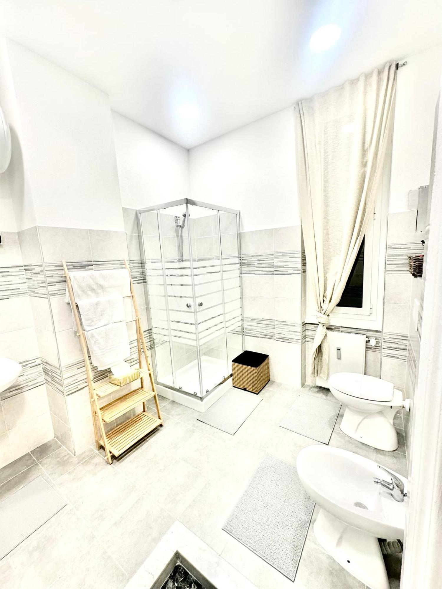 The Center Residence Генуя Экстерьер фото